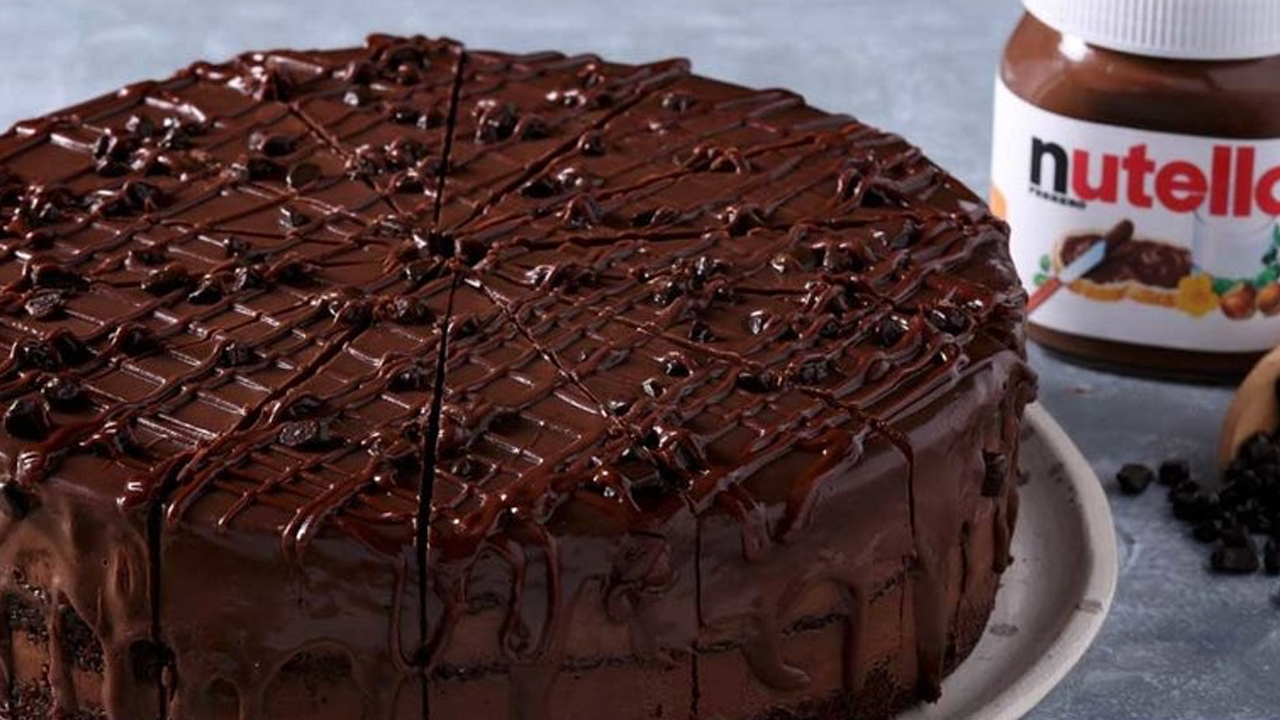 Nutellalı Fudge Cake